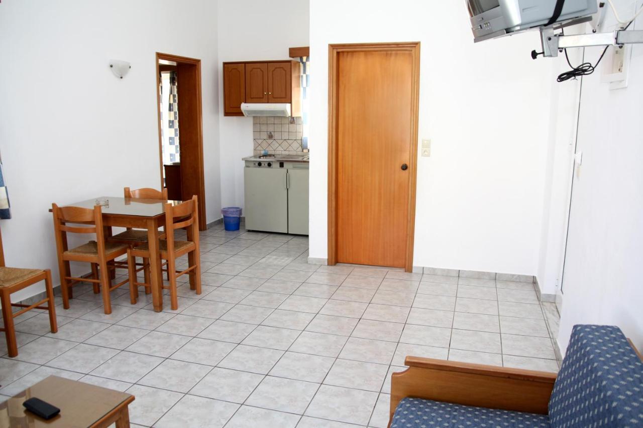 Dimitris Apartments Platanés Habitación foto